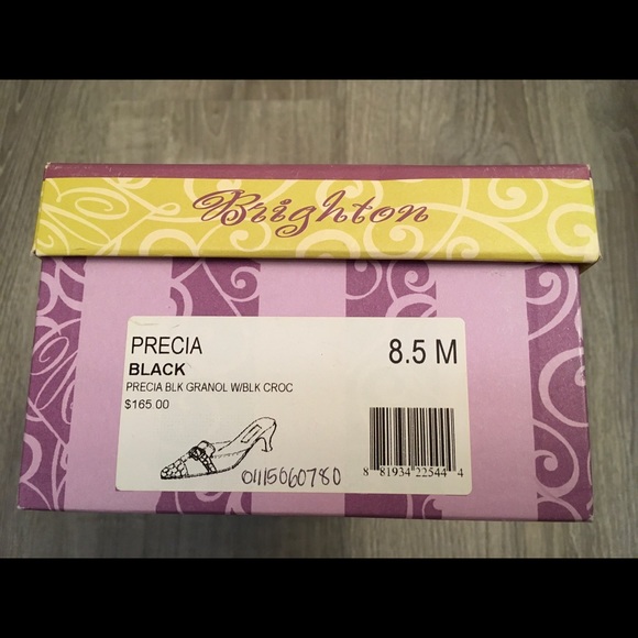 Beautiful Brighton Kitten Heel Mules - Picture 4 of 5